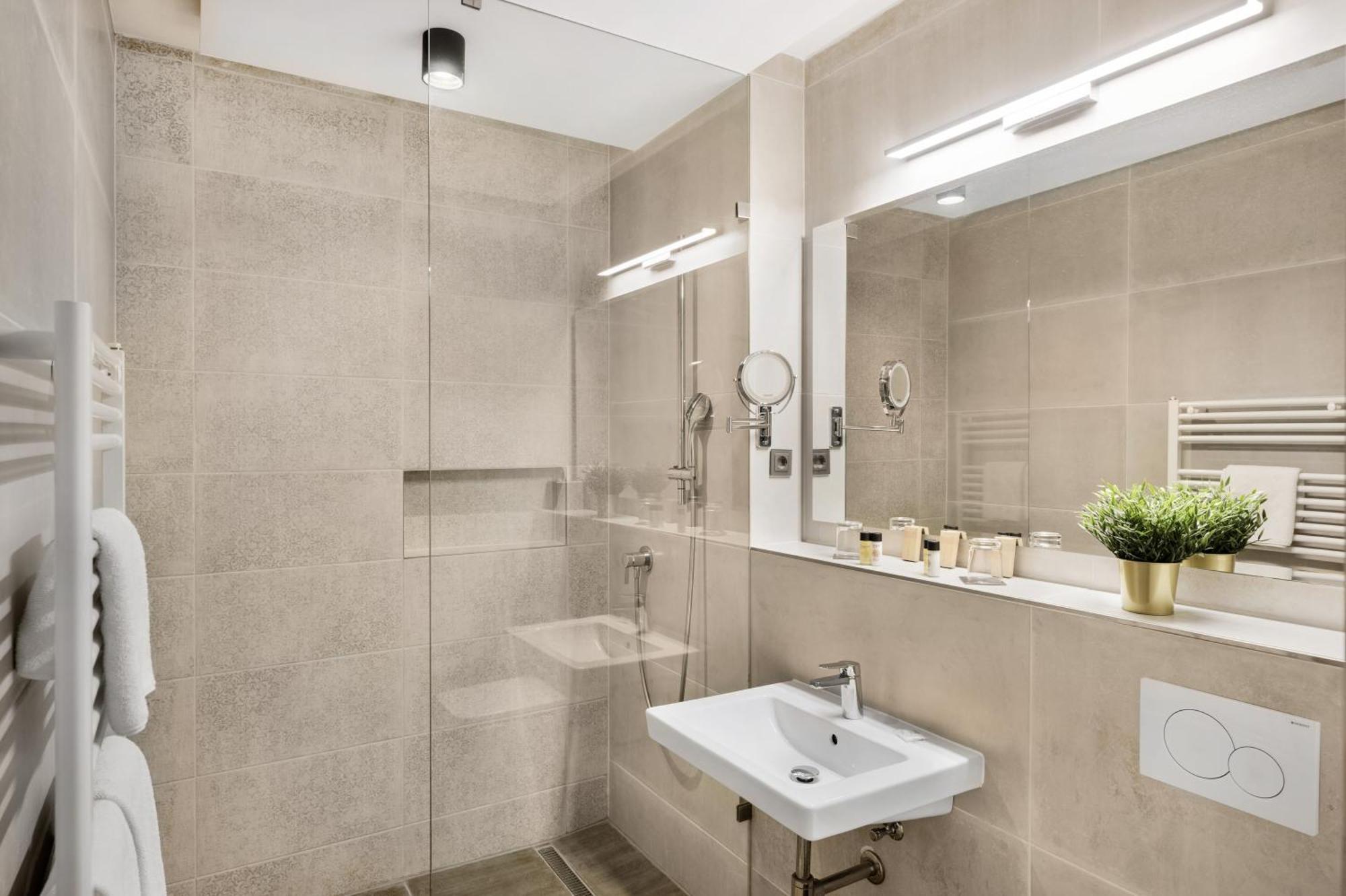 Monastery Boutique Hotel Budapest Ngoại thất bức ảnh